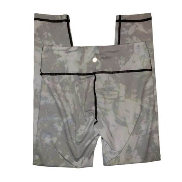 3/$15 Vimmia Capri Leggings Size XS - Picture 2 of 8